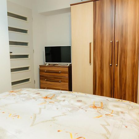 Glamour Ultracentral Κραϊόβα Εξωτερικό φωτογραφία