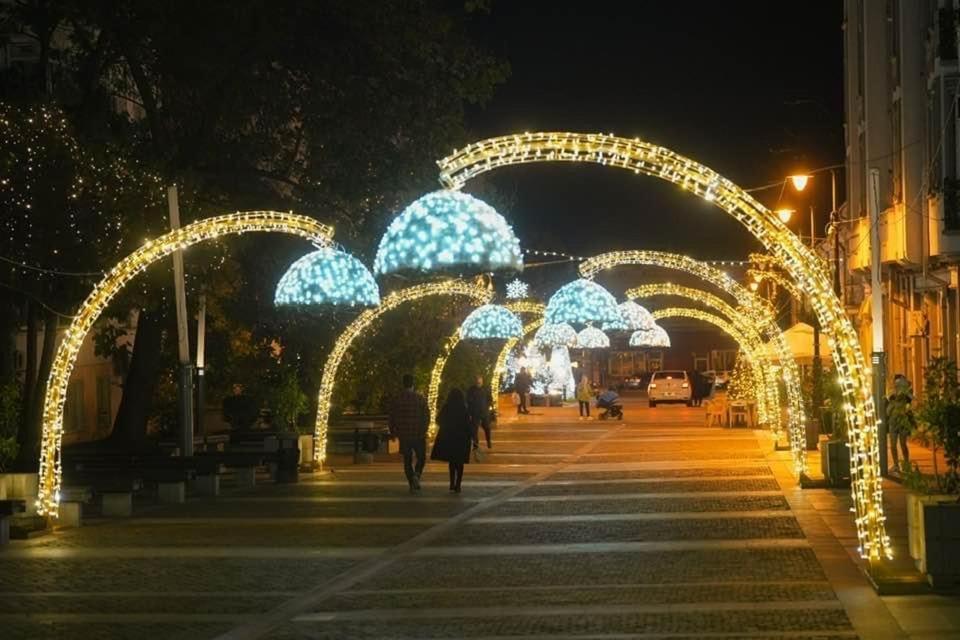 Glamour Ultracentral Κραϊόβα Εξωτερικό φωτογραφία